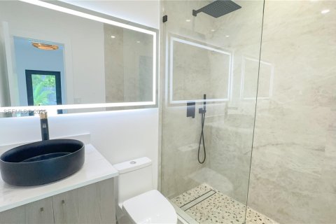 Casa en venta en North Miami Beach, Florida, 3 dormitorios, 105.91 m2 № 2038196 - foto 29