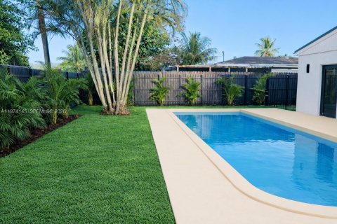 Casa en venta en North Miami Beach, Florida, 3 dormitorios, 105.91 m2 № 2038196 - foto 22