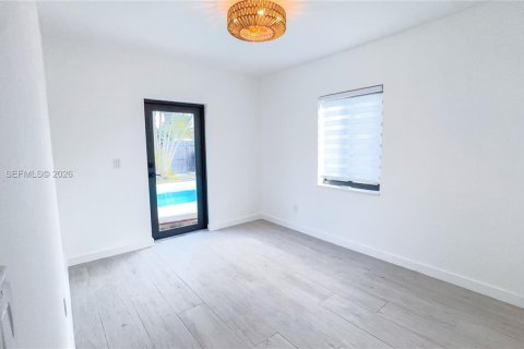 Casa en venta en North Miami Beach, Florida, 3 dormitorios, 105.91 m2 № 2038196 - foto 17