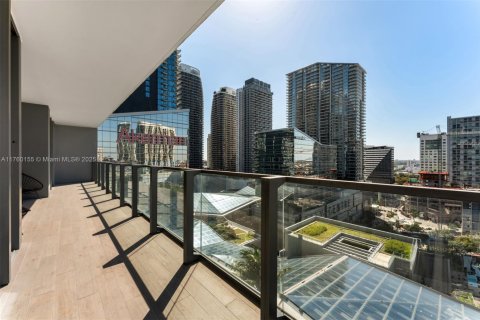 Купить кондоминиум в Майами, Флорида 3 спальни, 152.45м2, № 1708271 - фото 22