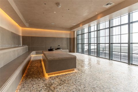 Condo in Miami, Florida, 2 bedrooms № 1988758 - photo 29