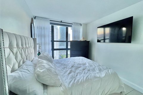 Снять в аренду кондоминиум в Майами, Флорида 2 спальни, 88.72м2, № 1963774 - фото 5