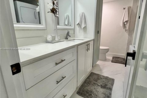 Снять в аренду кондоминиум в Майами, Флорида 2 спальни, 88.72м2, № 1963774 - фото 6