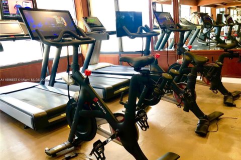 Снять в аренду кондоминиум в Майами, Флорида 2 спальни, 88.72м2, № 1963774 - фото 27