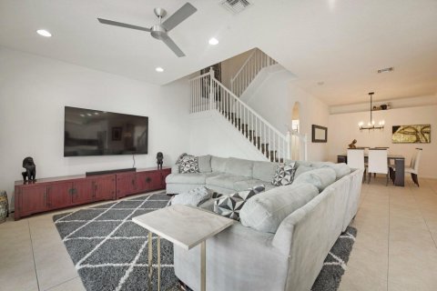 Villa ou maison à louer à Wellington, Floride: 5 chambres, 268.3 m2 № 2292032 - photo 13