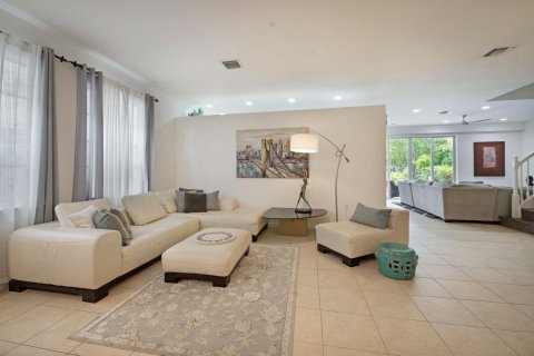 Villa ou maison à louer à Wellington, Floride: 5 chambres, 268.3 m2 № 2292032 - photo 11