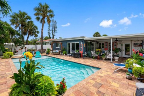 Casa en venta en Saint Pete Beach, Florida, 2 dormitorios, 102.19 m2 № 1821018 - foto 19