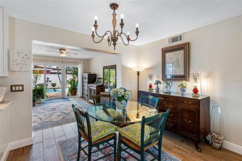 Casa en venta en Saint Pete Beach, Florida, 2 dormitorios, 102.19 m2 № 1821018 - foto 21