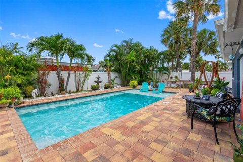 Casa en venta en Saint Pete Beach, Florida, 2 dormitorios, 102.19 m2 № 1821018 - foto 7