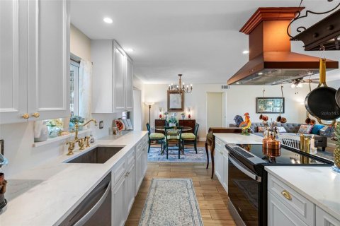 Casa en venta en Saint Pete Beach, Florida, 2 dormitorios, 102.19 m2 № 1821018 - foto 6