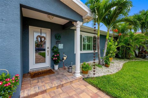 Casa en venta en Saint Pete Beach, Florida, 2 dormitorios, 102.19 m2 № 1821018 - foto 3