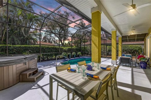 House in Sarasota, Florida 3 bedrooms, 245.08 sq.m. № 1547547 - photo 3