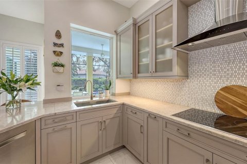 House in Sarasota, Florida 3 bedrooms, 245.08 sq.m. № 1547547 - photo 23