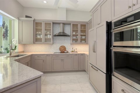 House in Sarasota, Florida 3 bedrooms, 245.08 sq.m. № 1547547 - photo 7
