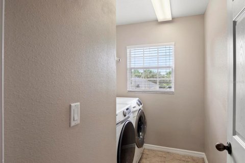 Villa ou maison à vendre à Sanford, Floride: 4 chambres, 220.92 m2 № 1792267 - photo 28