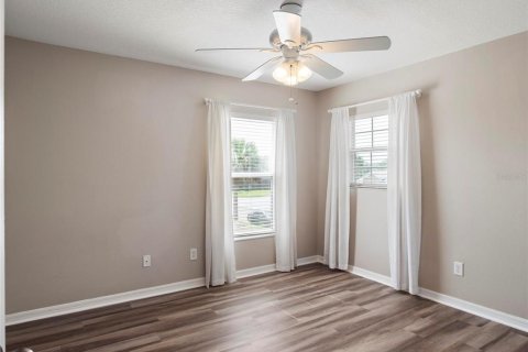 Villa ou maison à vendre à Sanford, Floride: 4 chambres, 220.92 m2 № 1792267 - photo 27