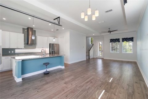 Casa en venta en Orlando, Florida, 4 dormitorios, 198.53 m2 № 1898942 - foto 9
