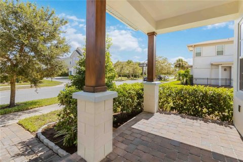 Casa en venta en Orlando, Florida, 4 dormitorios, 198.53 m2 № 1898942 - foto 3