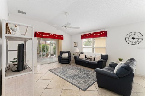 Casa en venta en The Villages, Florida, 2 dormitorios, 105.17 m2 № 1853577 - foto 10
