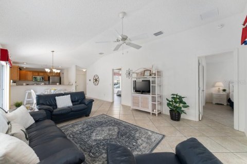 Casa en venta en The Villages, Florida, 2 dormitorios, 105.17 m2 № 1853577 - foto 11