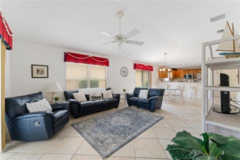 Casa en venta en The Villages, Florida, 2 dormitorios, 105.17 m2 № 1853577 - foto 9