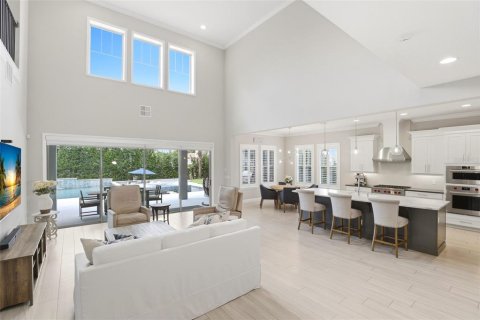 House in Lake Mary, Florida 4 bedrooms, 406.54 sq.m. № 2195842 - photo 13