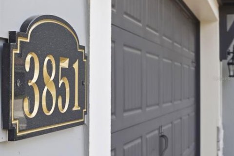 House in Lake Mary, Florida 4 bedrooms, 406.54 sq.m. № 2195842 - photo 7