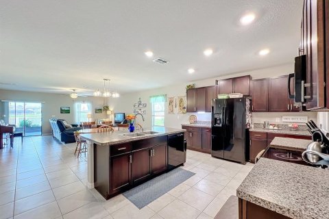 House in Riverview, Florida 5 bedrooms, 273.97 sq.m. № 1906876 - photo 13