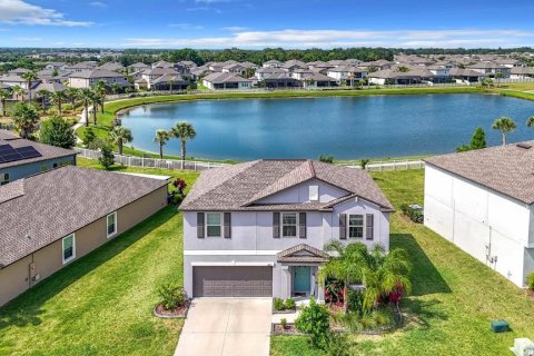 House in Riverview, Florida 5 bedrooms, 273.97 sq.m. № 1906876 - photo 2