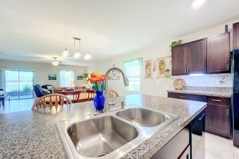 House in Riverview, Florida 5 bedrooms, 273.97 sq.m. № 1906876 - photo 17