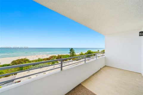 Copropriété à vendre à Miami Beach, Floride: 1 chambre, 84.17 m2 № 2011809 - photo 18