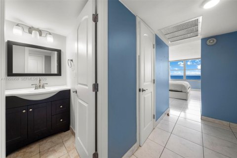 Copropriété à vendre à Miami Beach, Floride: 1 chambre, 84.17 m2 № 2011809 - photo 12