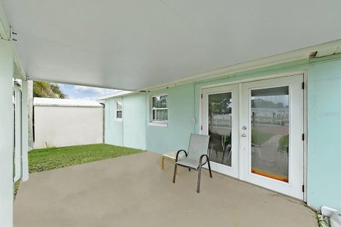 House in Hudson, Florida 2 bedrooms, 93.83 sq.m. № 1918084 - photo 11