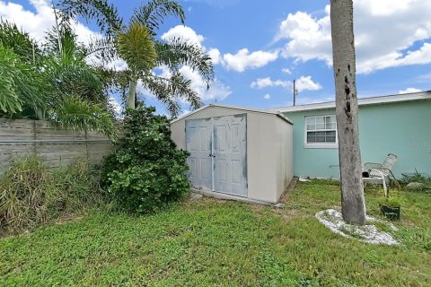 House in Hudson, Florida 2 bedrooms, 93.83 sq.m. № 1918084 - photo 16