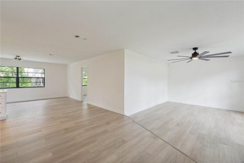 Casa en venta en Spring Hill, Florida, 3 dormitorios, 139.17 m2 № 2200477 - foto 19