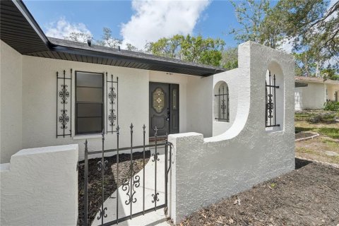 Casa en venta en Spring Hill, Florida, 3 dormitorios, 139.17 m2 № 2200477 - foto 8