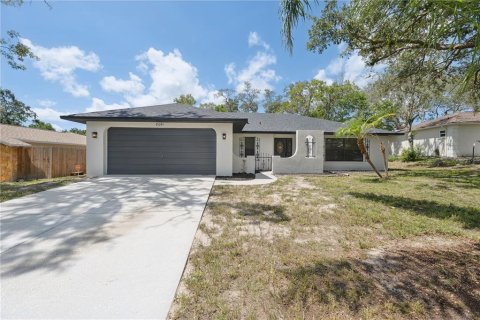 Casa en venta en Spring Hill, Florida, 3 dormitorios, 139.17 m2 № 2200477 - foto 2