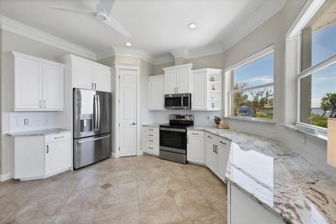 House in Englewood, Florida 3 bedrooms, 232.63 sq.m. № 1904371 - photo 25