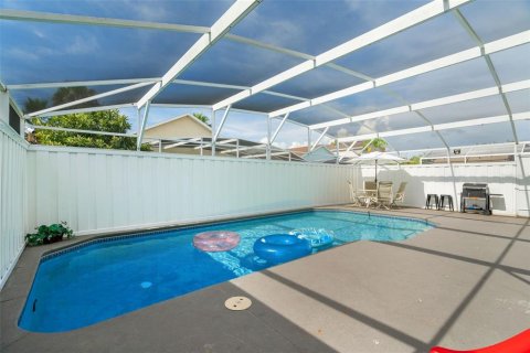 House in Davenport, Florida 5 bedrooms, 220.74 sq.m. № 1866338 - photo 19