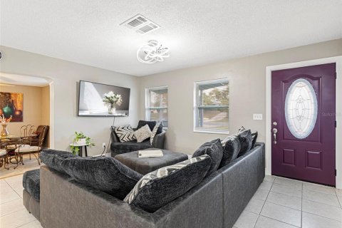 Villa ou maison à vendre à Spring Hill, Floride: 2 chambres, 130.06 m2 № 1398953 - photo 4