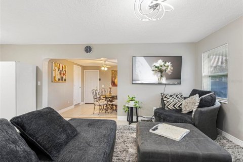 Villa ou maison à vendre à Spring Hill, Floride: 2 chambres, 130.06 m2 № 1398953 - photo 11