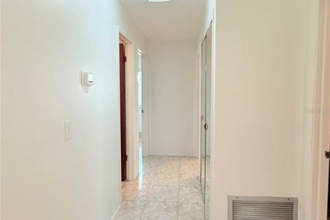 Снять в аренду виллу или дом в Кэсселберри, Флорида 7 комнат, 127.65м2, № 2198928 - фото 15