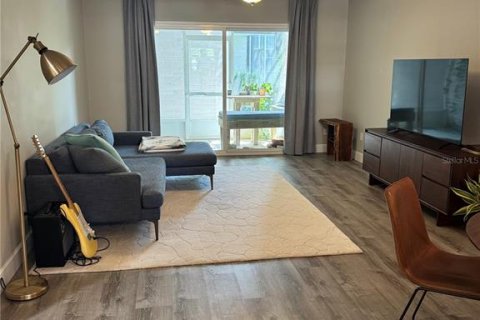 Снять в аренду кондоминиум в Винтер-Парк, Флорида 2 спальни, 84.36м2, № 1875822 - фото 4