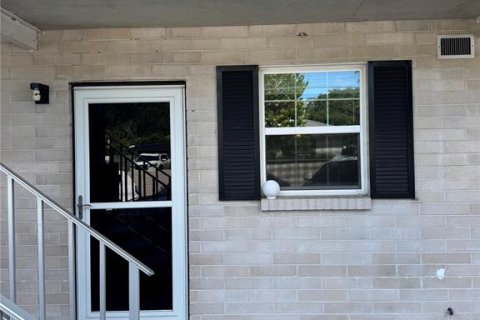 Снять в аренду кондоминиум в Винтер-Парк, Флорида 2 спальни, 84.36м2, № 1875822 - фото 1