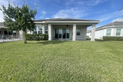 Снять в аренду виллу или дом в Уэстлейк, Флорида 4 спальни, 214.14м2, № 2066795 - фото 5