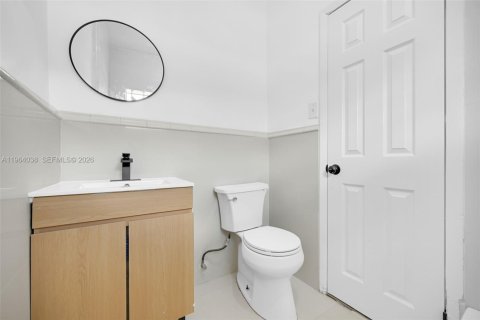 Casa en alquiler en Miami, Florida, 2 dormitorios, 116.13 m2 № 2026640 - foto 14
