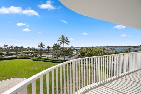 Condo in Palm Beach, Florida, 2 bedrooms  № 2158415 - photo 22