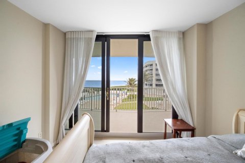 Condo in Palm Beach, Florida, 2 bedrooms  № 2158415 - photo 17