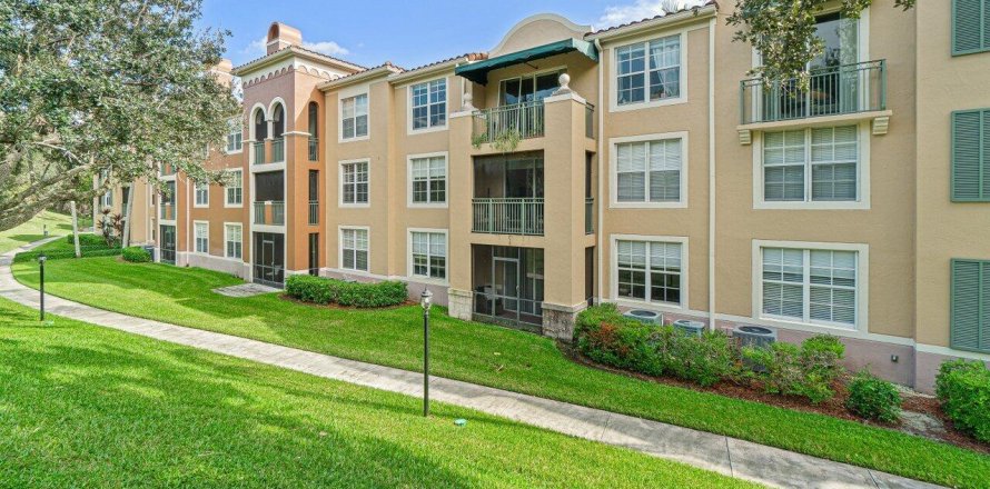 Appartement à Wellington, Floride 3 chambres, 138.61 m2 № 1054890