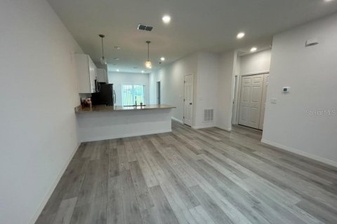 Appartement à louer à Poinciana, Floride: 3 chambres, 131.55 m2 № 2396817 - photo 4
